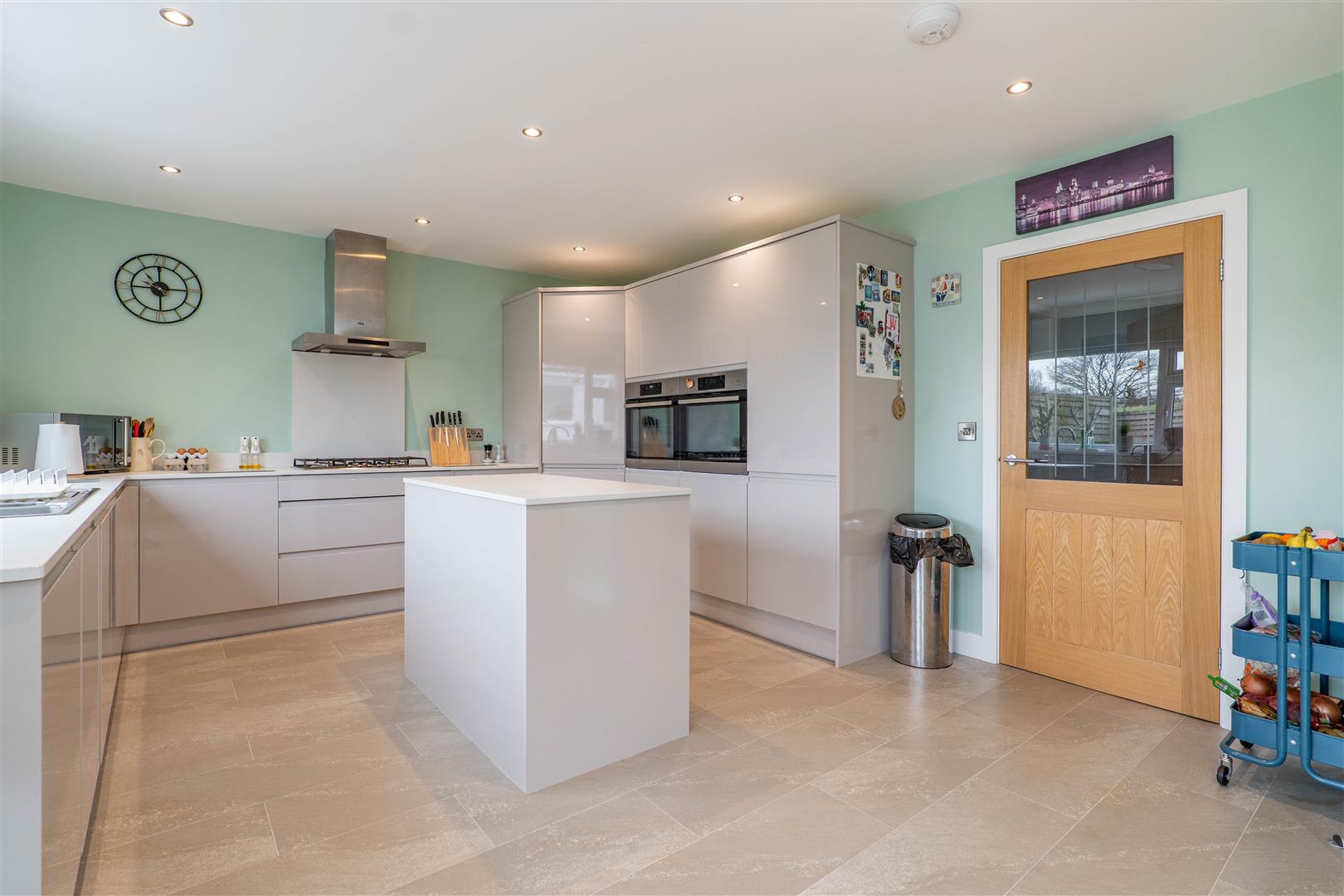 3 bed property in Keats Close, Chorley